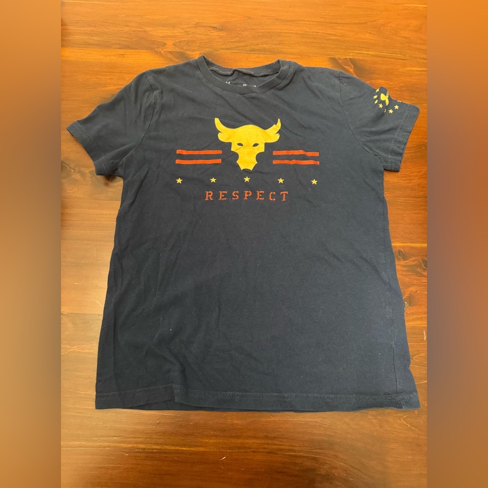 Under Armour Respect Bull Graphic Tee - Navy, Red and Gold. In GUC